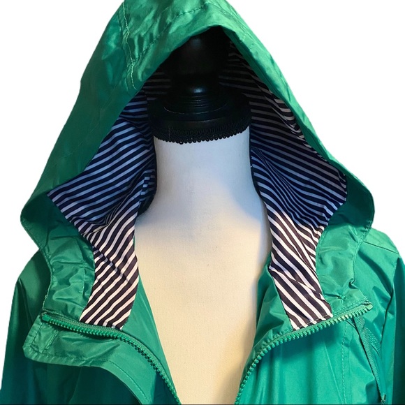 S U S A N  G R A V E R Raincoat with Hood - Picture 4 of 16